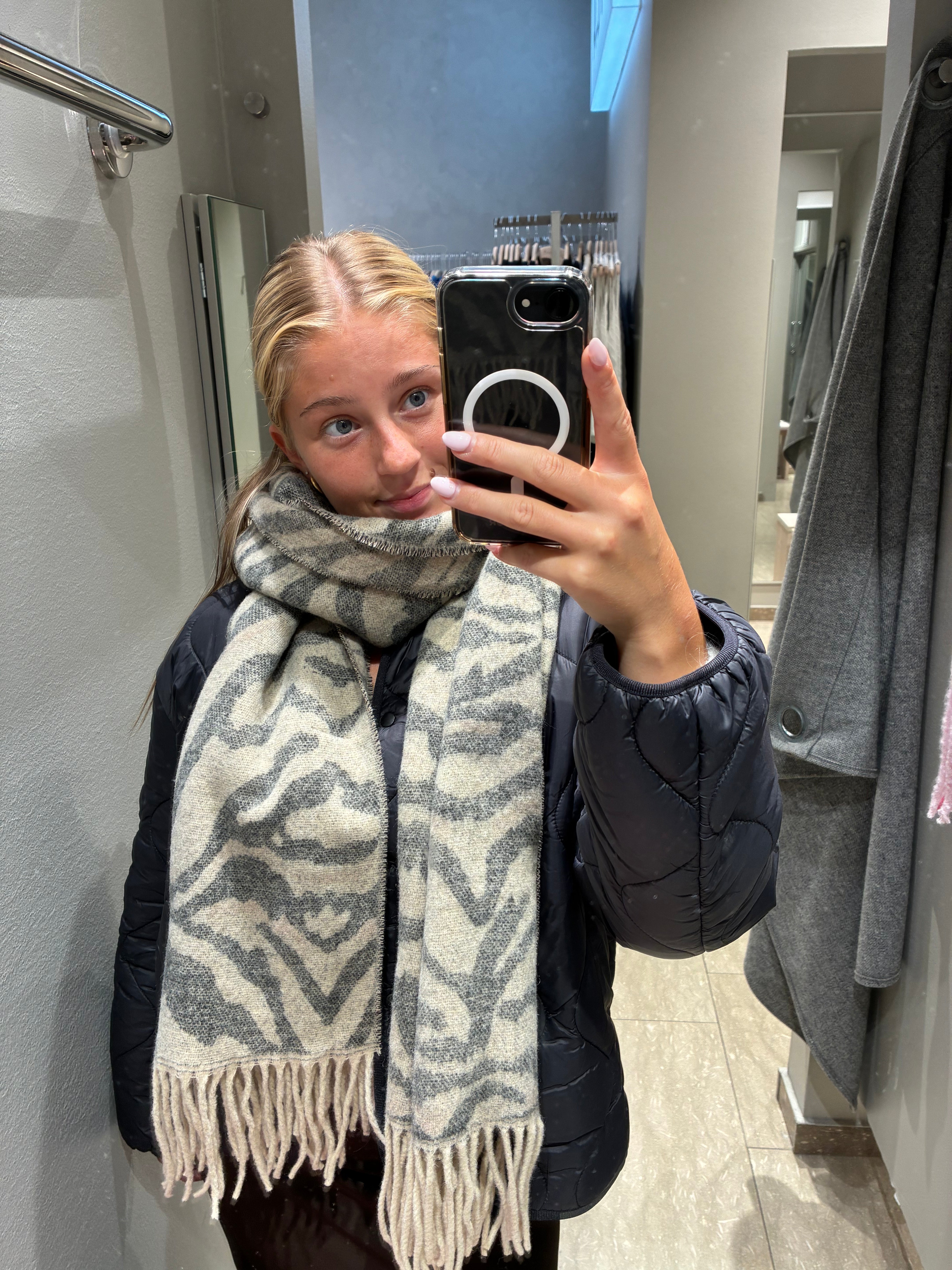 PCJIRA Scarf - White Pepper